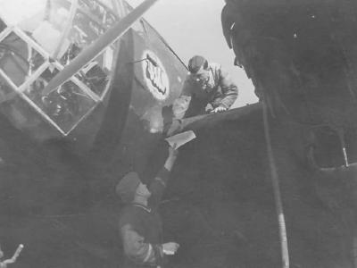 He 111 of the 2/KGr 100 „Wiking” in Vannes France 1941 and crew