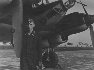 He111 2/KGr 100 in Vannes France 1941 front