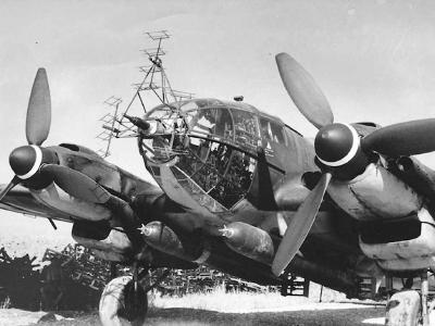 Heinkel He 111 H-18 with FuG 200 Hohentwiel radar and torpedoes 1943