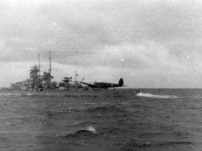 battleship Gneisenau and Heinkel He 111 North Sea 1939