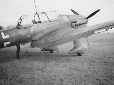 Junkers Ju 87 B-1 T6+JS of the 7/StG 2 1939-1940