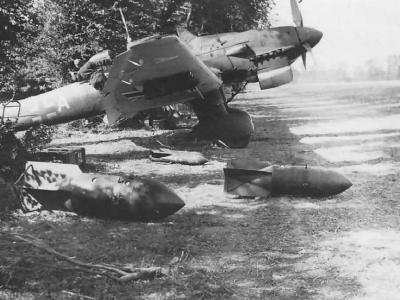 Ju 87 B Stuka of the 4/StG 77 Bouchy near Evrecy August 1940 2