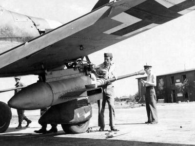 Junkers Ju 87 G-2 „Panzerknacker” Stuka with underwing gun pod 1945