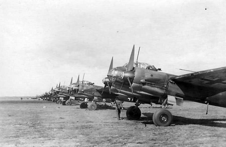Ju_88_A_3Z-_.H_1.KG_77_Sept_1943.jpg