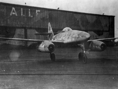 Fifth prototype Me 262 V5 PC+UE