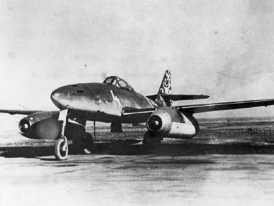 Me 262 A-1a white „4” of the Kommando Nowotny 2