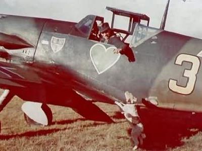 Bf109 yellow 3 from JG54 9 staffel Grun Herz