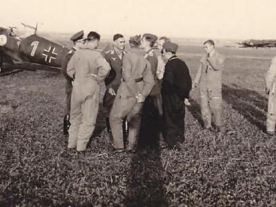 Me109D of the JG 2 „Richthofen” on the ground