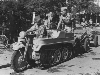 Kettenkrad 4