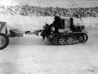 Kettenkrad with PaK Winter