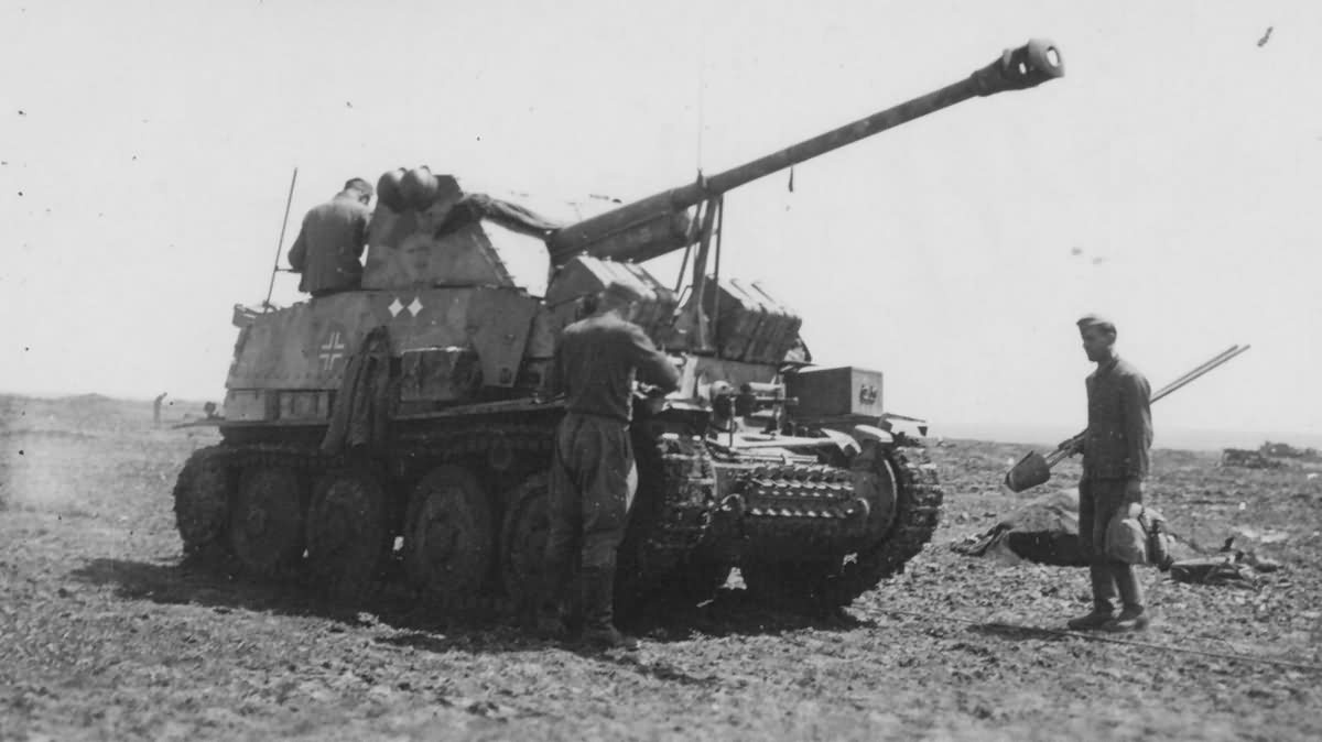 Panzerjager_38t_fur_7.62_cm_PaK_36r_Mard