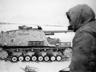German tank destroyer Nashorn Ostpreussen winter