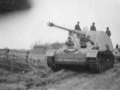 Panzerjager Nashorn Hornisse German tank destroyer 3