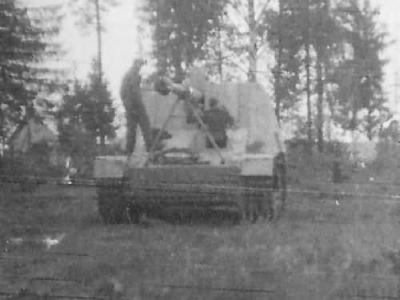 Panzerjager Nashorn Hornisse German tank destroyer 6