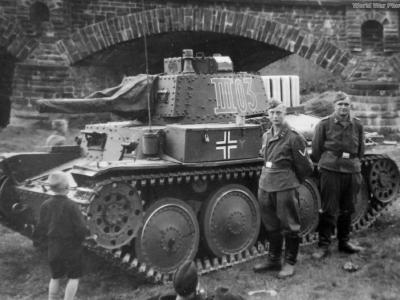 Panzer 38(t) III03 of the 7 Panzer Division
