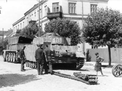 German tank Panzer IV 808 Eastern Front 1944