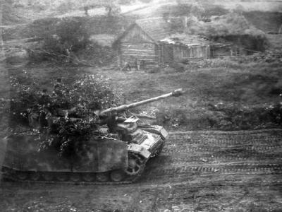Waffen SS Pz.Kpfw IV ausf G of the 10 Panzer Division Frundsberg Tarnopol 1944