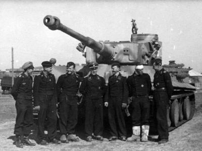Panzerkampfwagen VI Tiger 812 Tiki of 8 schwere Kompanie Division Das Reich 2