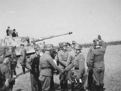 Tiger I number 812 Tiki of the 8/SSPzRgt.2 SS Obergruppenfuhrer Walter Kruger