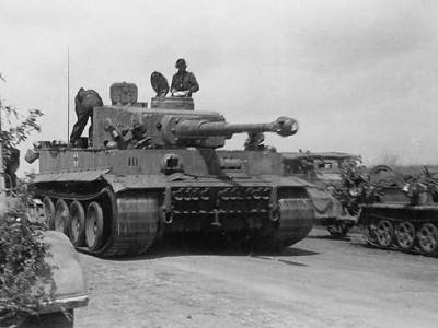 Tiger I number 913 SS Panzer Regiment 3 Totenkopf Kursk