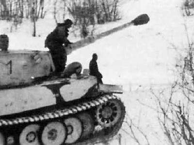 Tiger (the initial production vehicle) of schwere Panzer Abteilung 502 tank number 1 winter