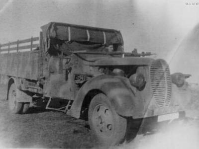 Ford G917 T with open cab