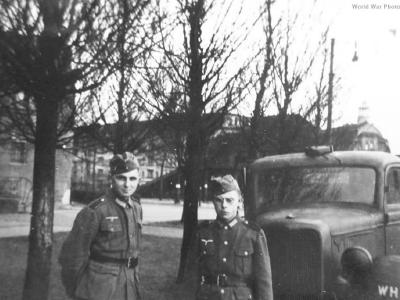 Ford V8-51 model 1937 Saint-Brieuc 1941