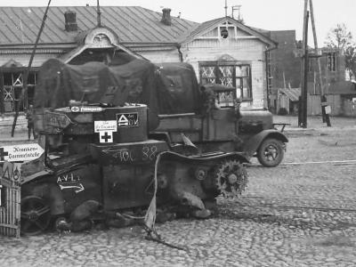 Henschel 33 wehrmacht truck and T 26 tank Russia