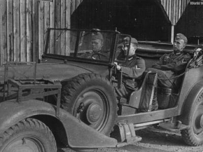 Horch 830R Kfz 15 Nachrichtenkraftwagen