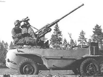 Schwimmwagen with Flak