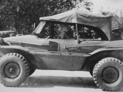Schwimmwagen side