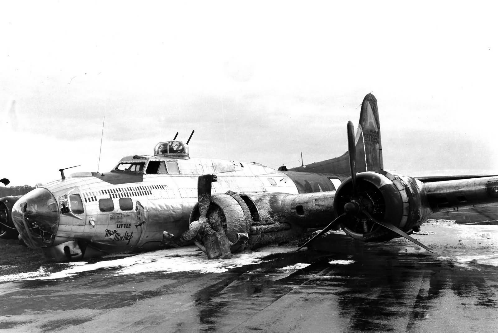 B-17G_91_bomb_Group_4.jpg