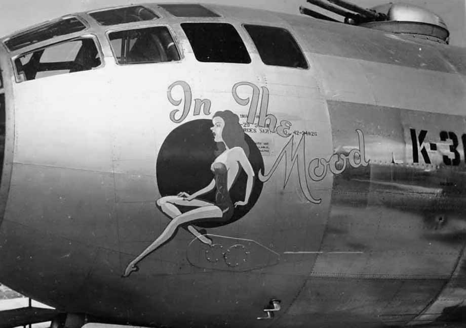 B-29_Superfortress_Nose_Art_In_The_Mood.