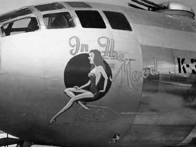 Boeing B-29 Superfortress 42-24826 – Nose Art „In The Mood”
