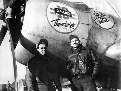 Col Martin of 87th FS 79th FG and P-47 Thunderbolt 44-20441 named „10 Grand” – 10000th Built P-47 1945