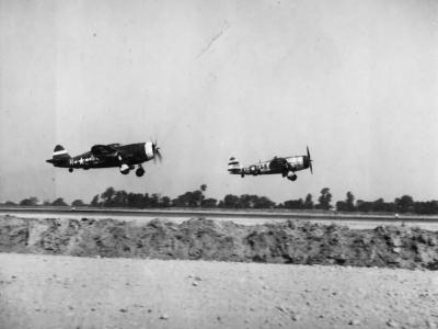 P-47 Thunderbolts of the 362nd Fighter Group take off 1944