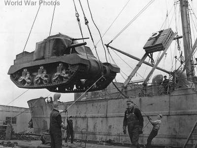 Lend Lease M3 loaded on ship at Atlantic Port 1942