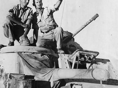 U.S. M3 Lee crew atop tank in Egyptian Desert November 1942