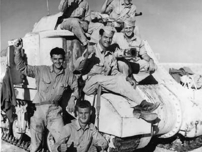 US Tank Crew And M3 Lee Medium Tank In Western Desert