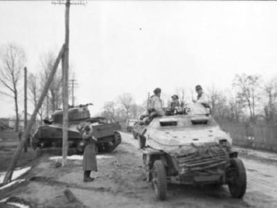 KO Soviet M4 Sherman and Sdkfz 251