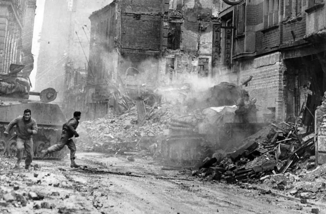 M4 Sherman Tank Hit By Shell Near Cologne Cathedral 1945 World War Photos