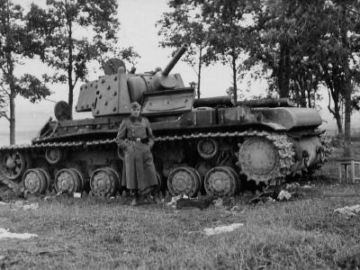 KV-1 with additional applique armour