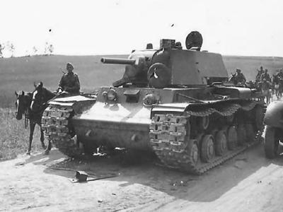 Abandoned KV-1 heavy tank 1941 Operation Barbarossa