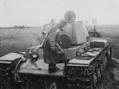 KV1 heavy tank eastern front 3