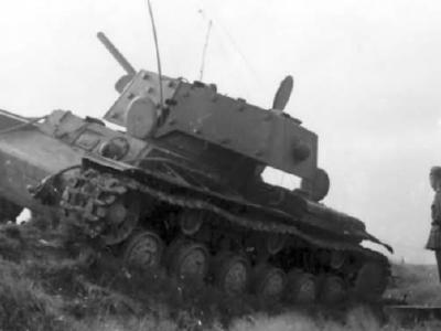 KV-1 heavy tank, slipped off the road