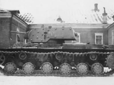 German KV-1 model 1941 s ekranami