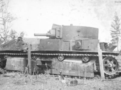 Multi-turreted medium tank T-28E