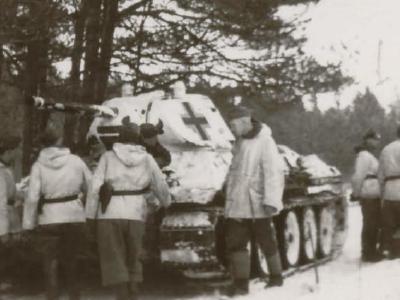 T-34 Beute Panzer PzKpfw 747 (r) with Balkenkreuz