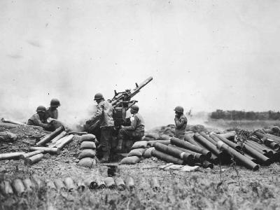 US M2 90 mm Gun Crew in Action near Vierville-sur-Mer Normandy