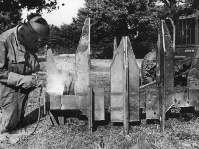 hedgerow cutter for Allied tank Normandy 1944